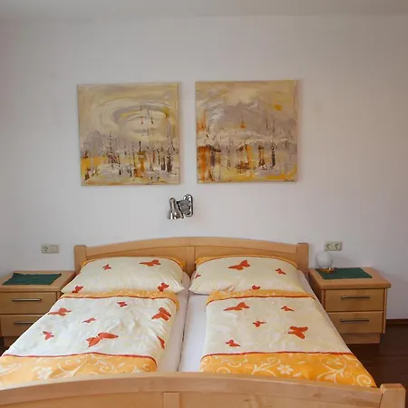 Bauernhof Hoenigshof 3*