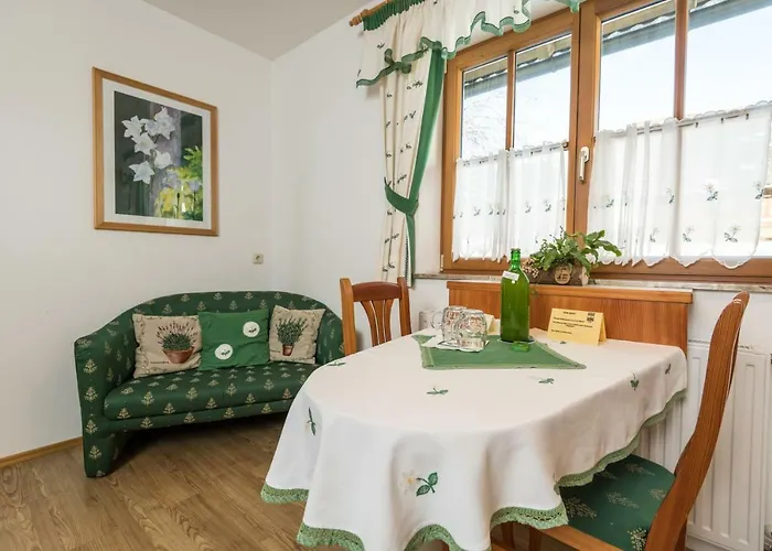 Bauernhof Hoenigshof 3*